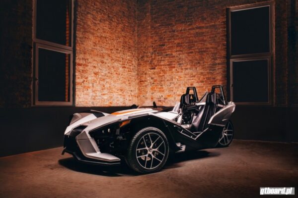 POLARIS SLINGSHOT 173KM